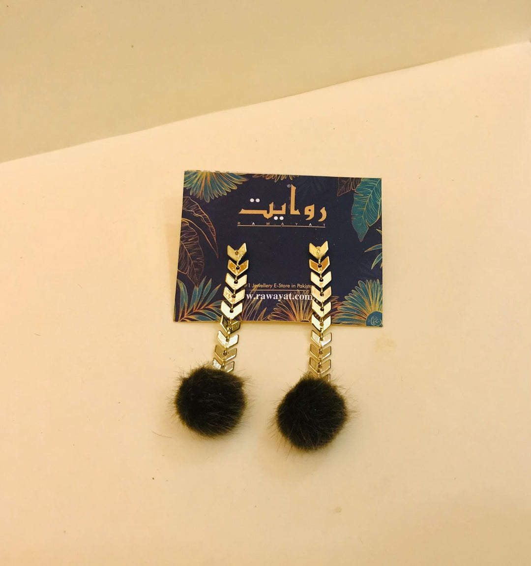 Fancy Earring-415 (Black)