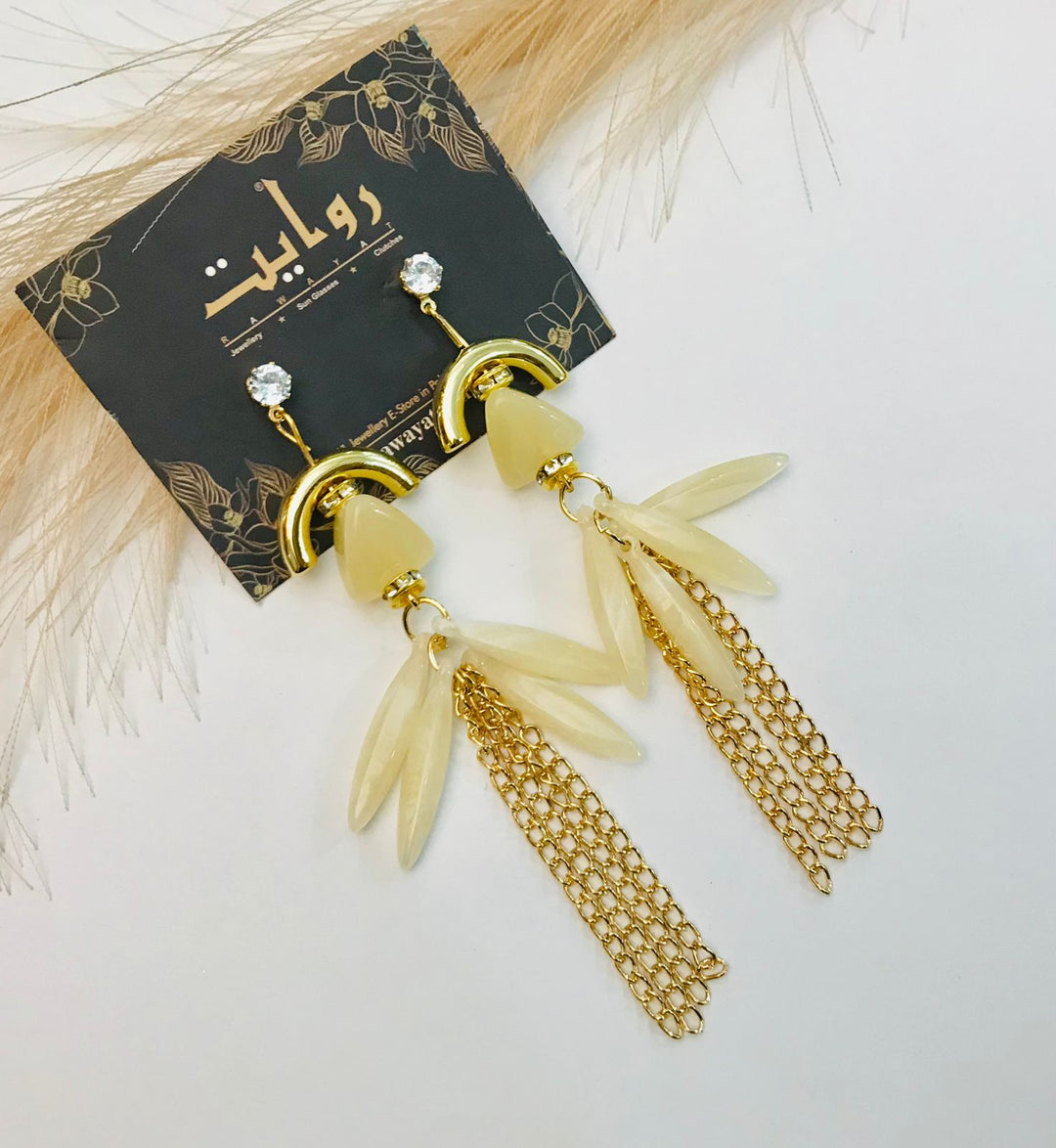 Fancy Earring-364 (White)