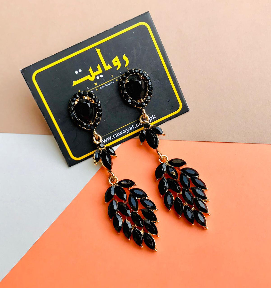 SOPHIE EARRING (Black)