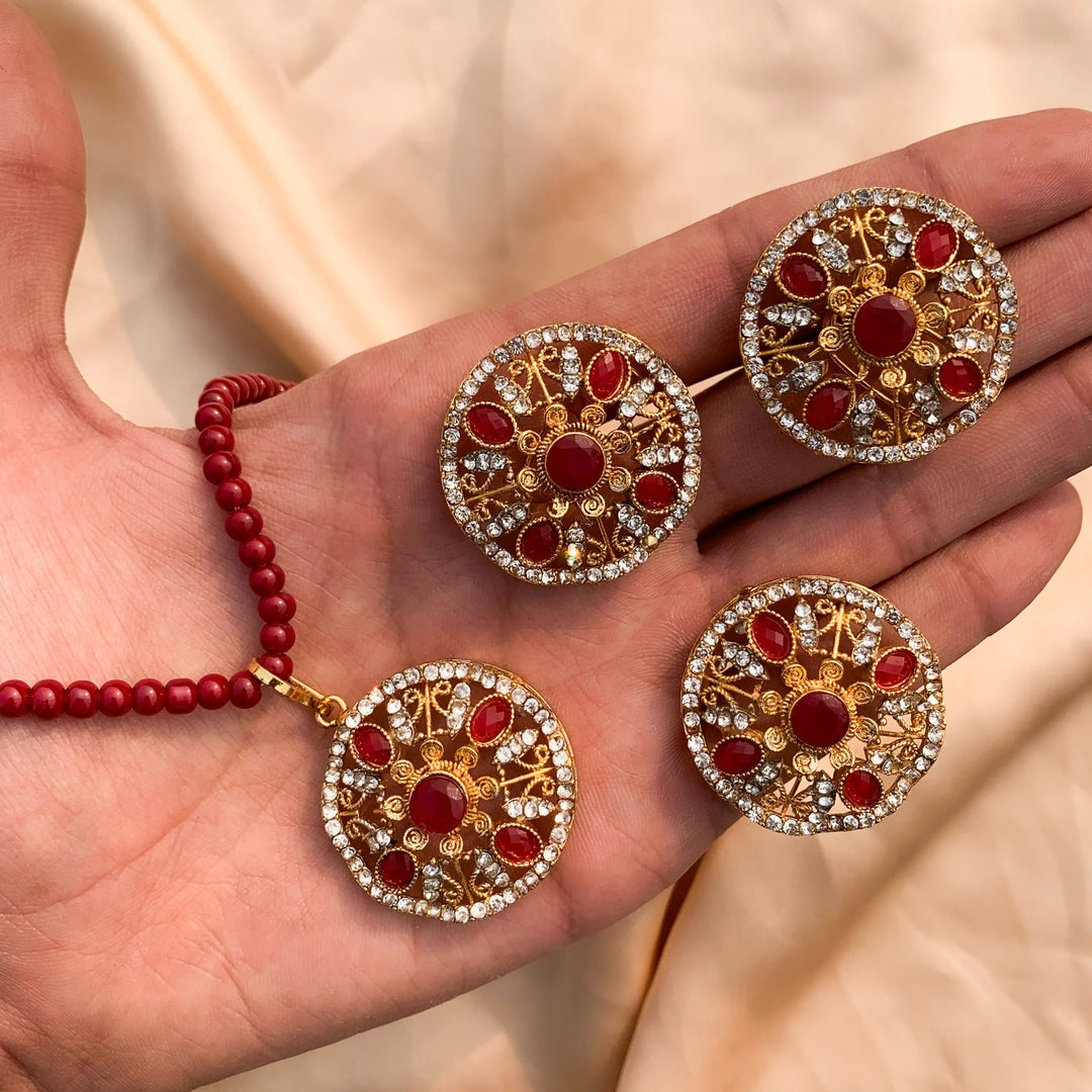 Hania Locket Set (Maroon)