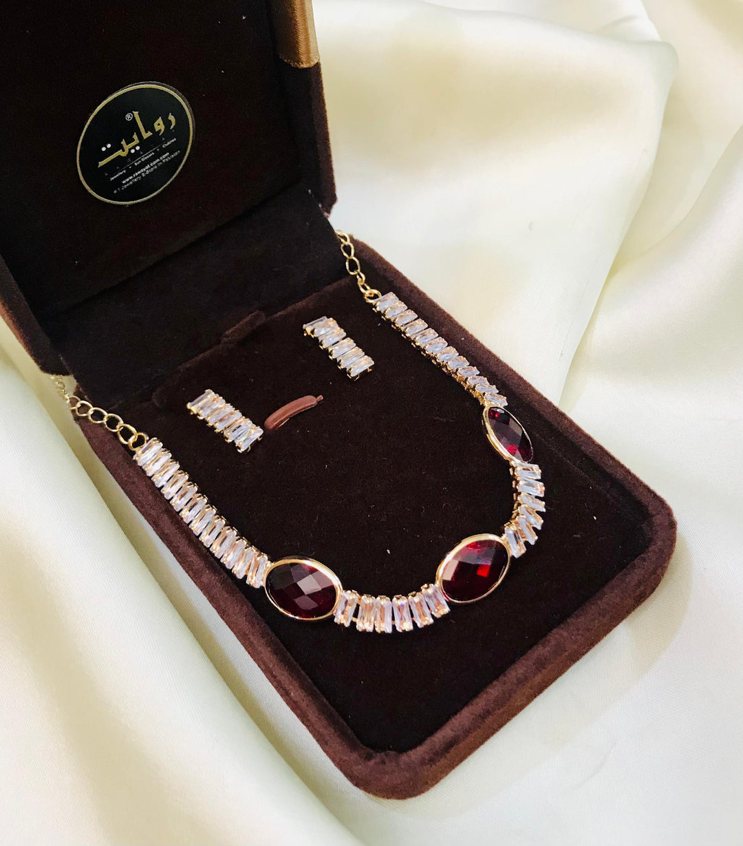 Zircon Necklace-25 (Maroon)