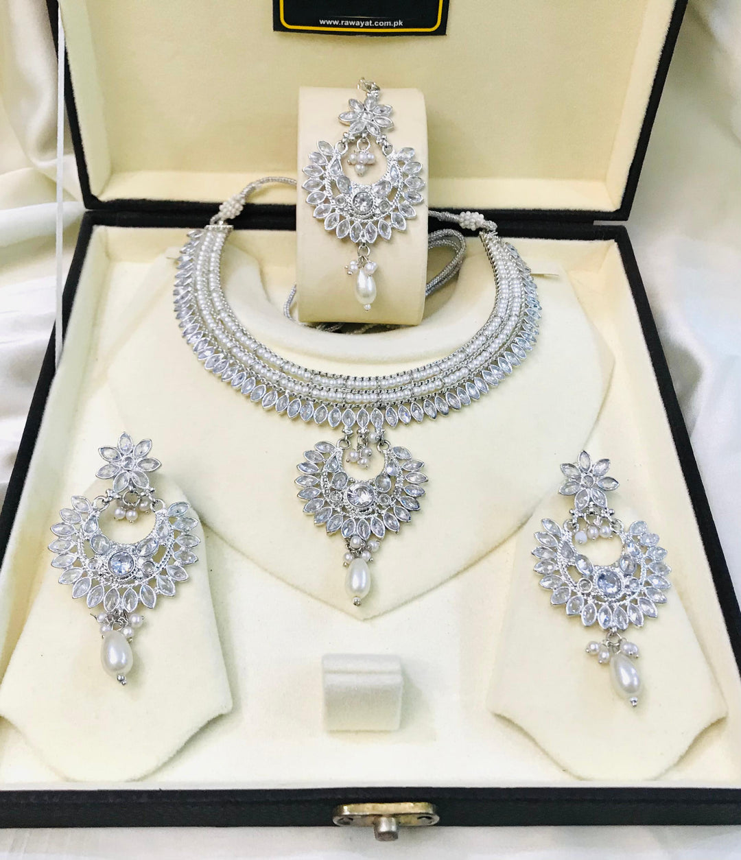 NOORA Set- (Silver)