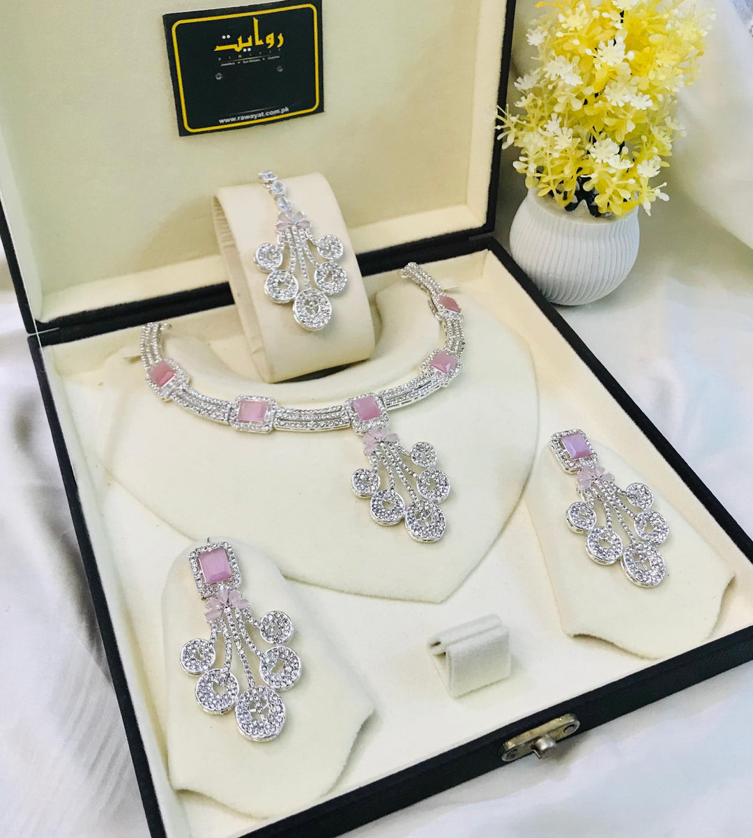 AMEERA Set- (Silver/Pink)