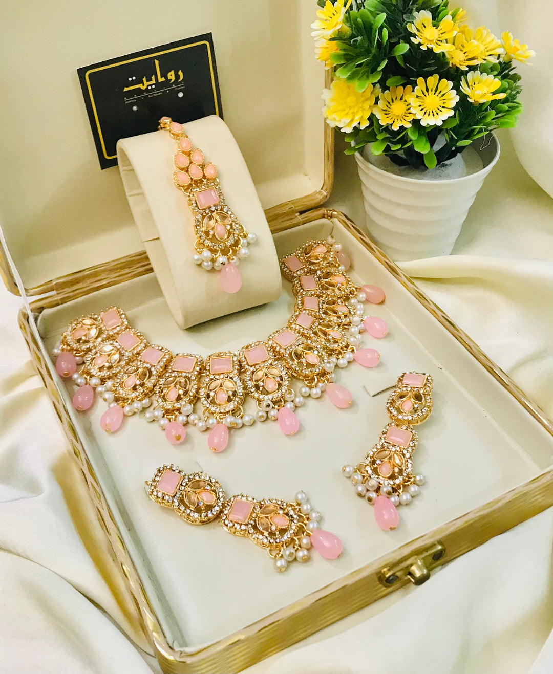 SOFIYA Necklace Set (Pink)