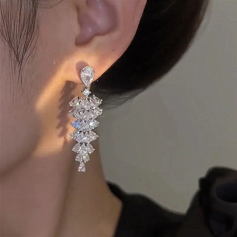 Elegant Korean Fashion Silver/Golden Earrings For Girls/Women