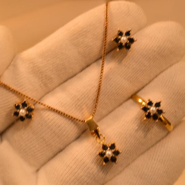 Luminous Gold Plated Flower Design Necklace Set For Girls/Women